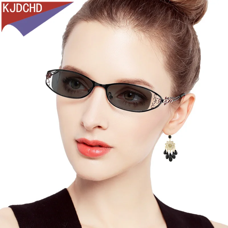 Women'S Fashion Glasses With Clear Lenses - Fashionable Alloy Frame Transition Photochromic Women's