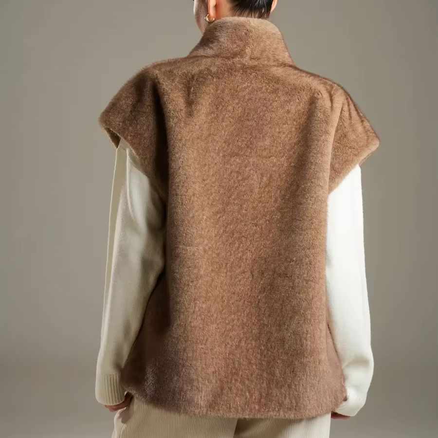 IG26 Women's Sleeveless Furry  - Women'S Fashion Gilet 评论和价格