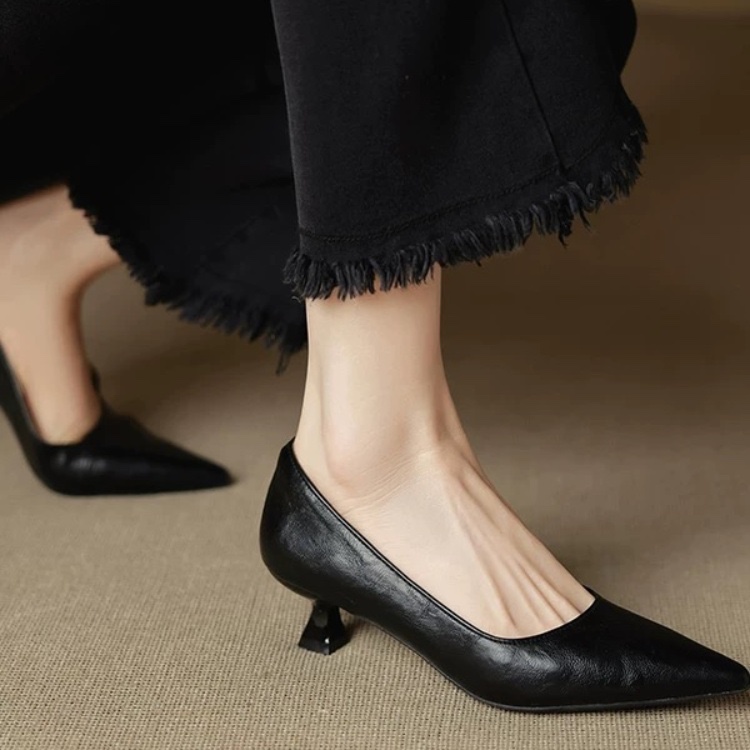 Simple Stiletto Single Shoes A - Women Fashion Wear 评论和价格