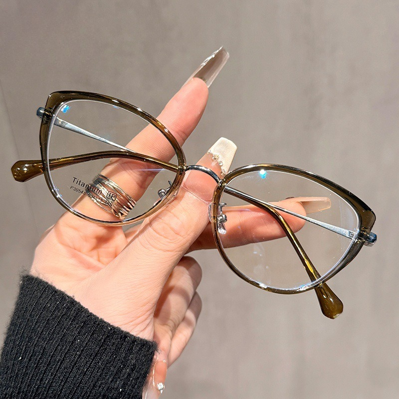 EYORA Small Frame Cat Eye Fash - Women'S Fashion Glasses With Clear Lenses 评论和价格