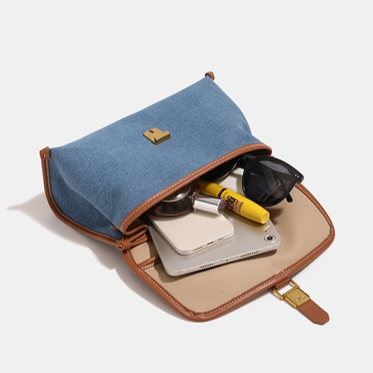 Designer Paris Trendy Diaper B - Women Fashion Logo Design 评论和价格